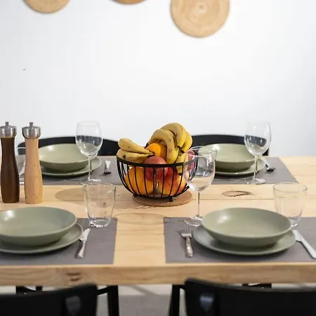 Maison Avec Piscine A Валенсия