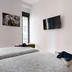 Villa Maison Avec Piscine A *