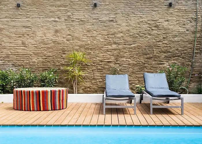 Vila Maison Avec Piscine A