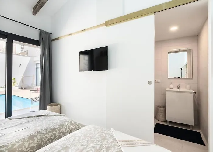 Vila Maison Avec Piscine A